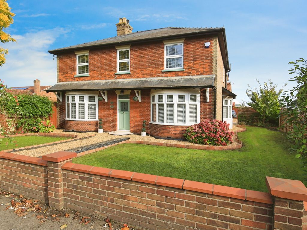 5 bed detached house for sale in Wisbech Road, Wisbech PE14, £495,000