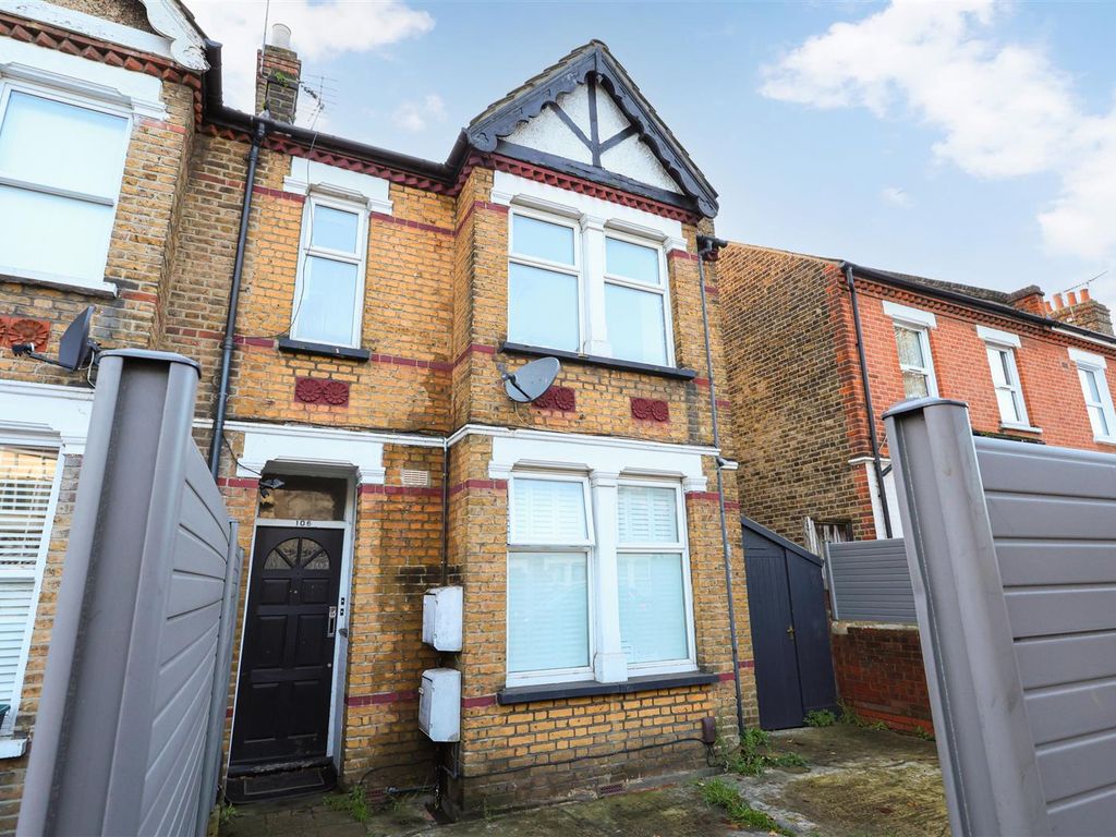 2 bed flat to rent in Greenford Avenue, London W7, £1,750 pcm Zoopla