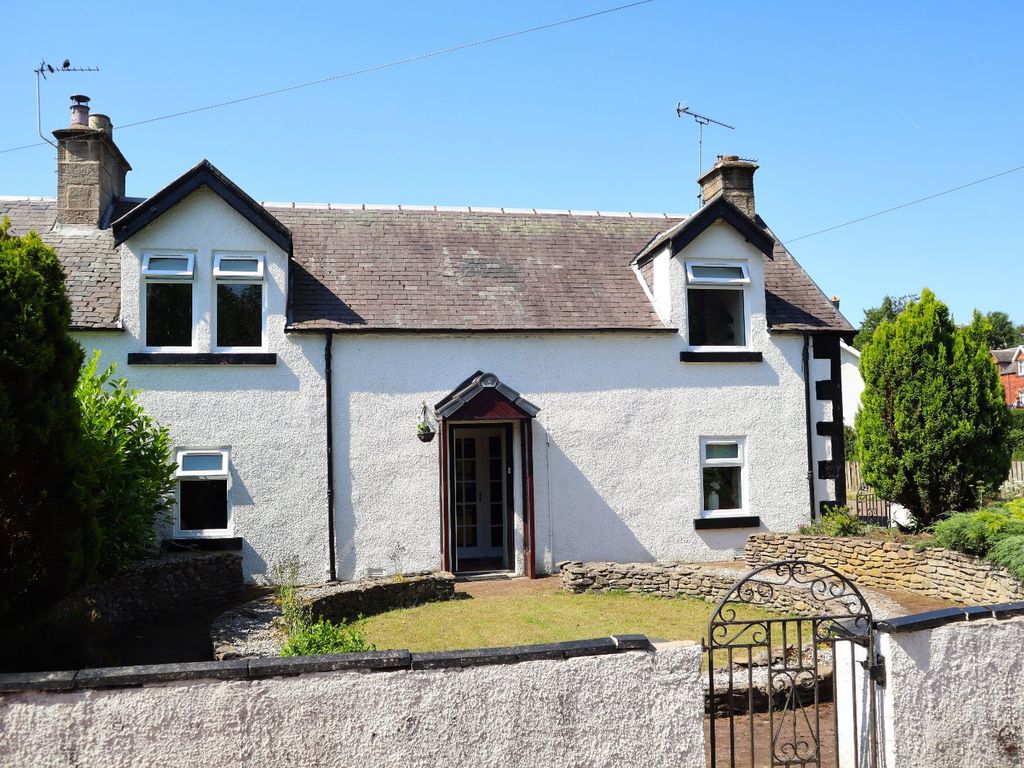 3 bed end terrace house for sale in Carstairs Road, Carstairs, Lanark