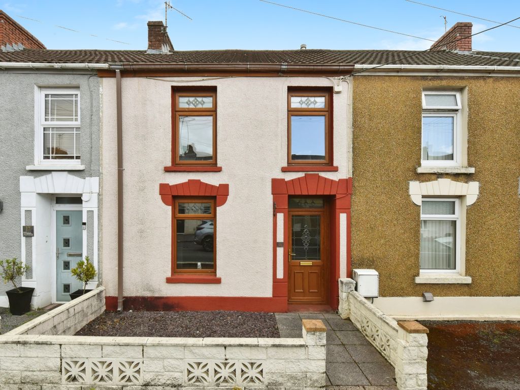 3 bed terraced house for sale in Station Road, Llangennech, Llanelli