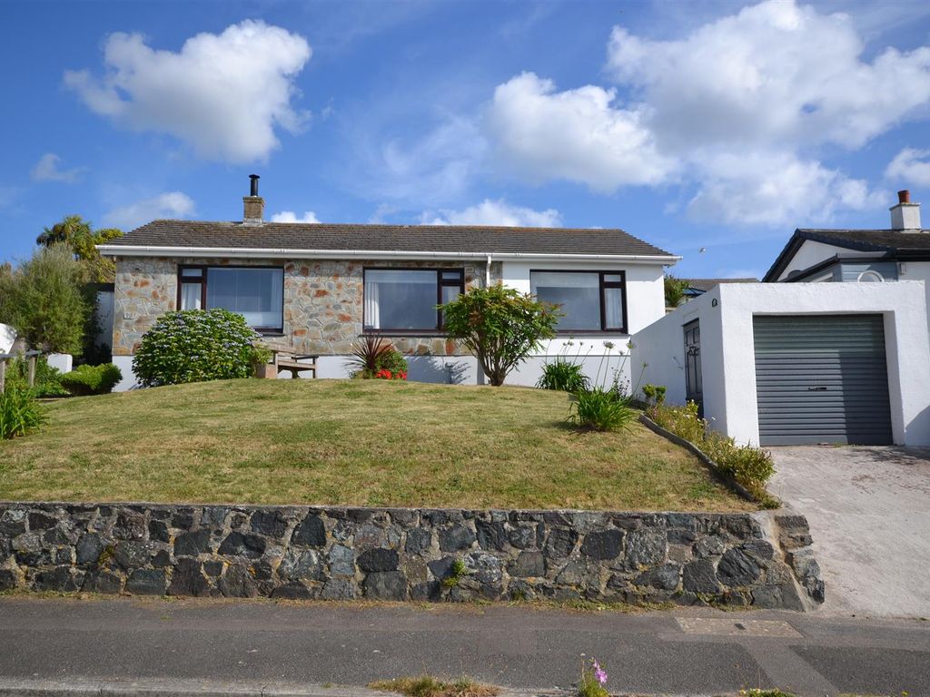 3 bed detached bungalow for sale in St. Peters Way, Porthleven, Helston