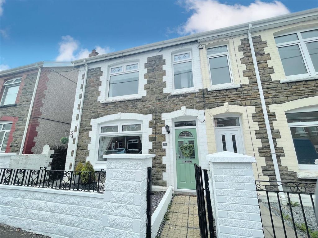 3 bed semidetached house for sale in Dunraven Street, Cwmgwrach, Neath