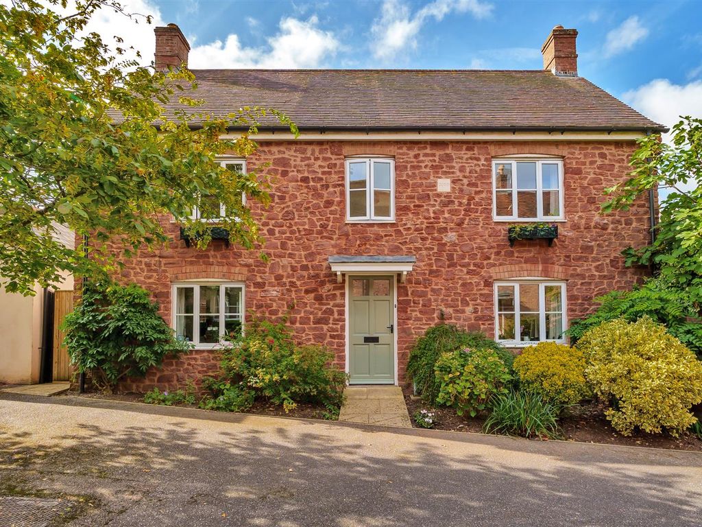 3 bed detached house for sale in Dunkleys Way, Taunton TA1, £410,000