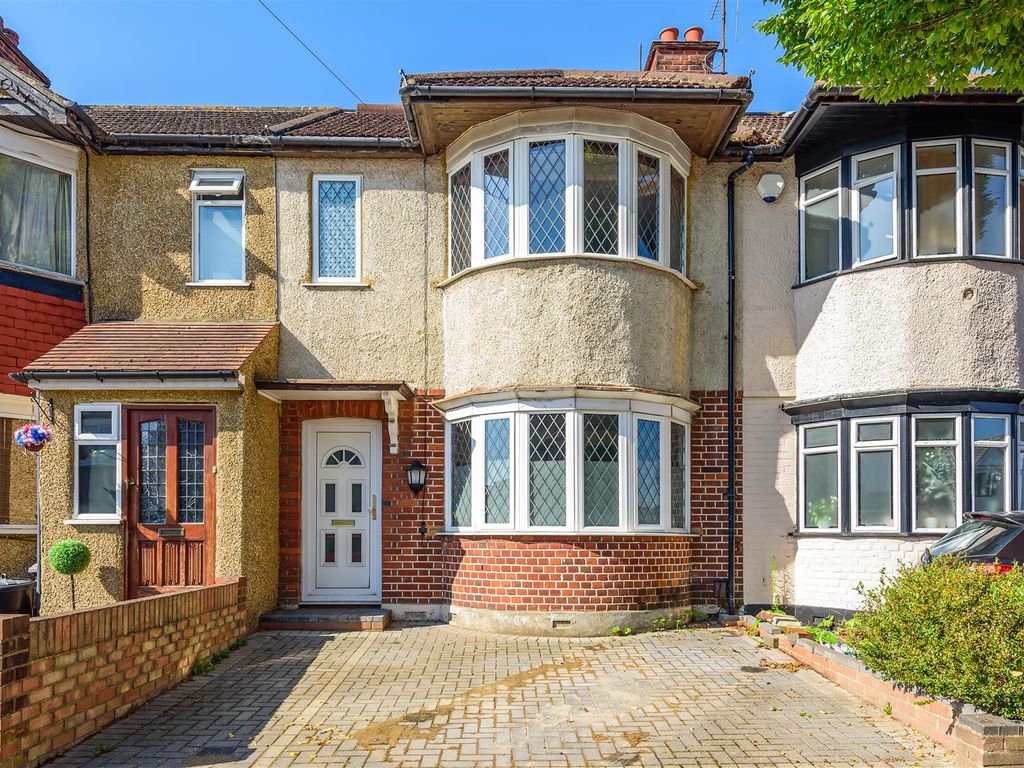 3 bed terraced house for sale in Dulverton Road, Ruislip Manor, Ruislip