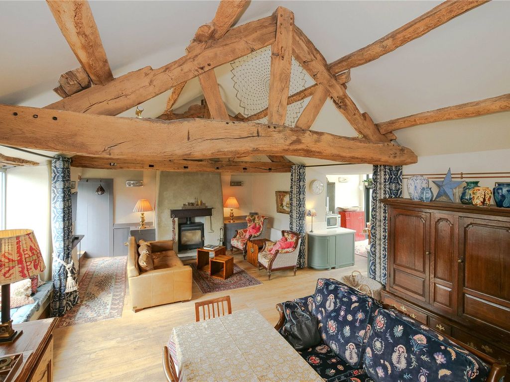 3 bed cottage for sale in Heights Lane, Bingley, West Yorkshire BD16