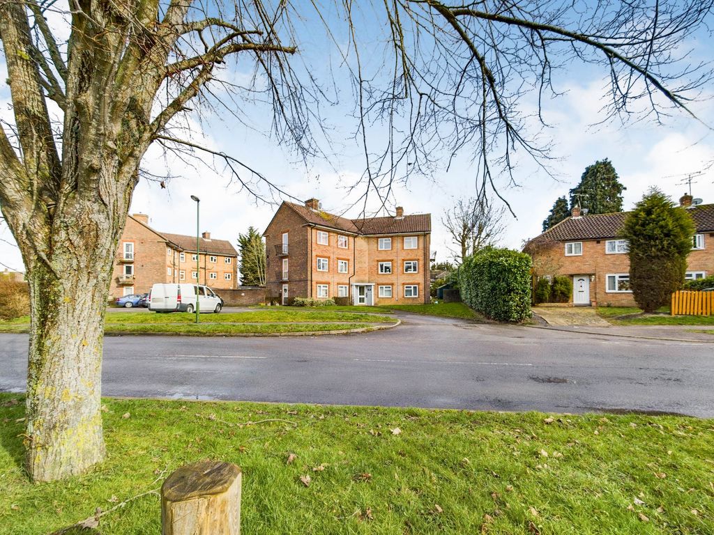 1 bed flat for sale in Granary Way, Horsham RH12 Zoopla