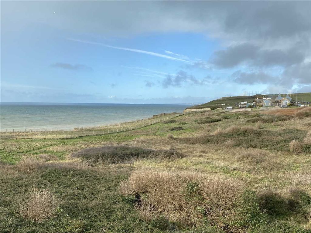 3 bed property for sale in South Coast Road, Cliffs, Peacehaven BN10, £350,000 Zoopla