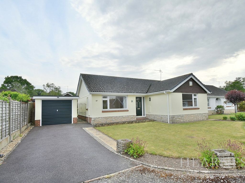 2 bed detached bungalow for sale in Leeson Drive, Ferndown BH22 Zoopla