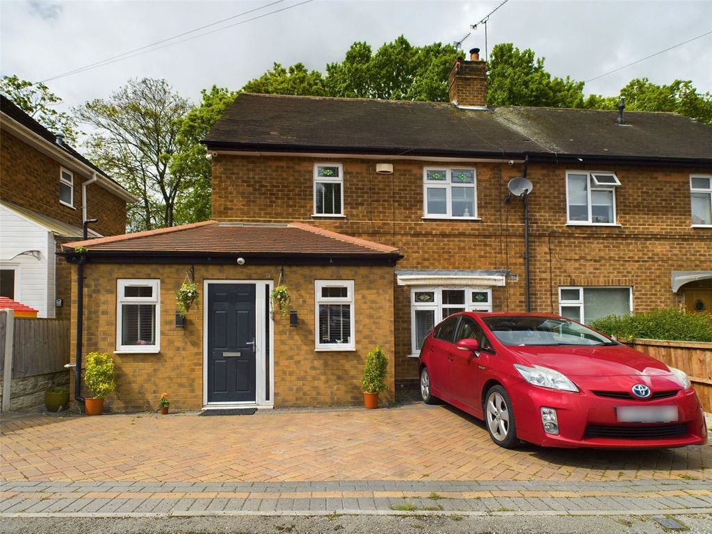 4 bed semidetached house for sale in Fernwood Crescent, Wollaton, Nottinghamshire NG8 Zoopla