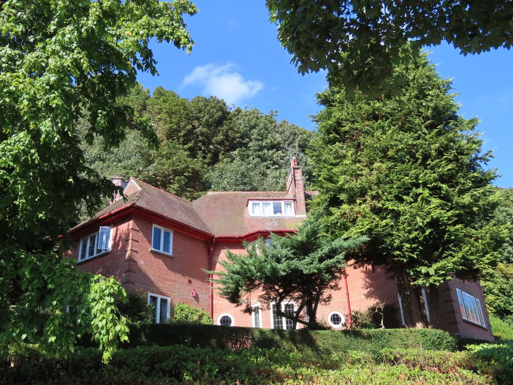 4 bed for sale in Deepdale Avenue, Scarborough YO11 Zoopla