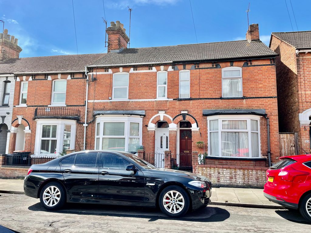 3 bed terraced house to rent in Hartington Street, Bedford MK41 Zoopla