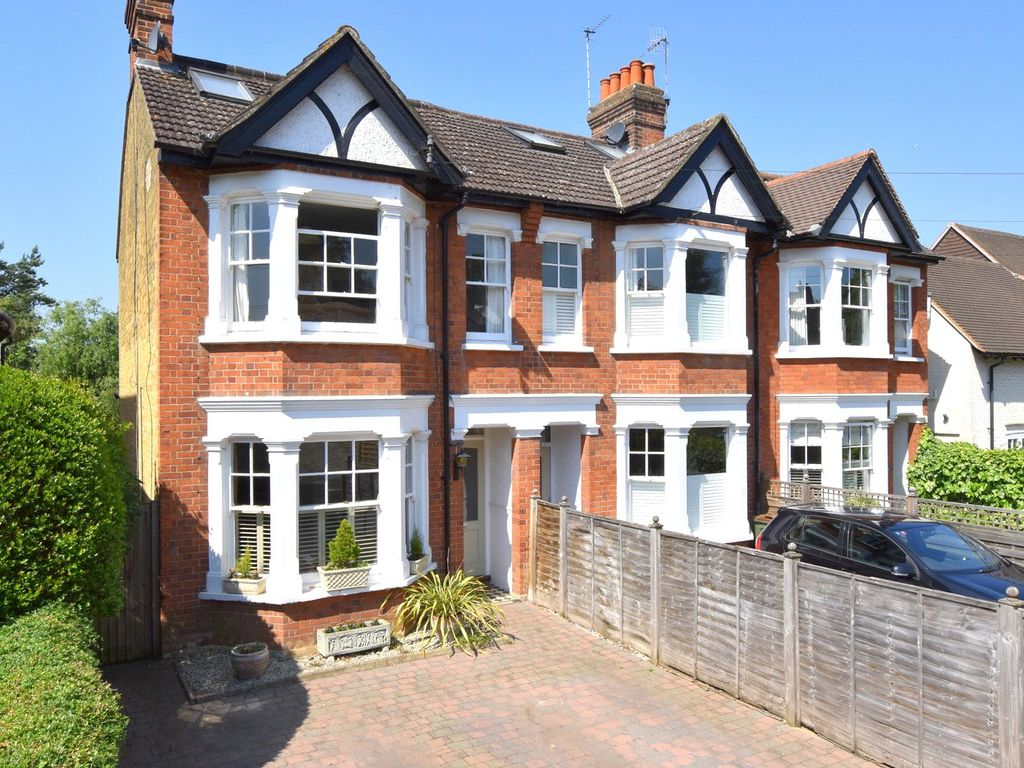 4 bed end terrace house for sale in Leigh Road, Cobham KT11 Zoopla