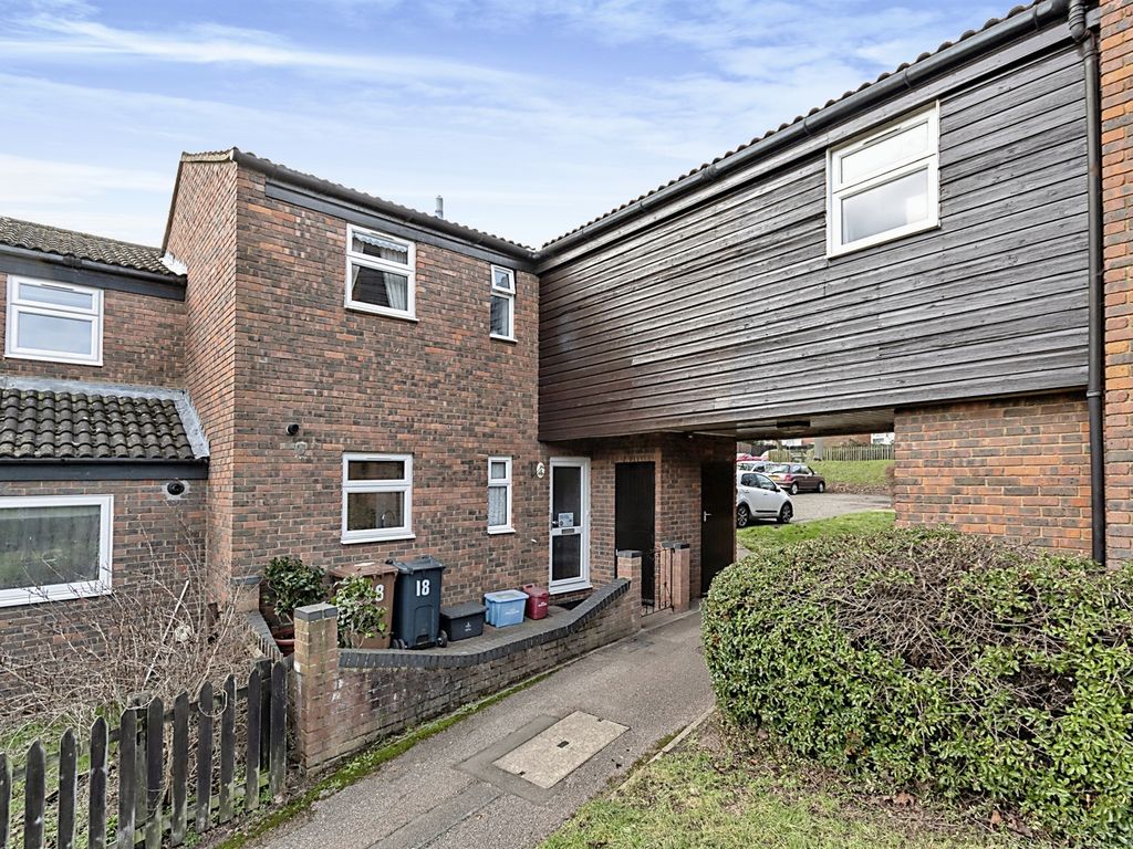 4 bed end terrace house for sale in Skipton Close, Stevenage SG2 Zoopla