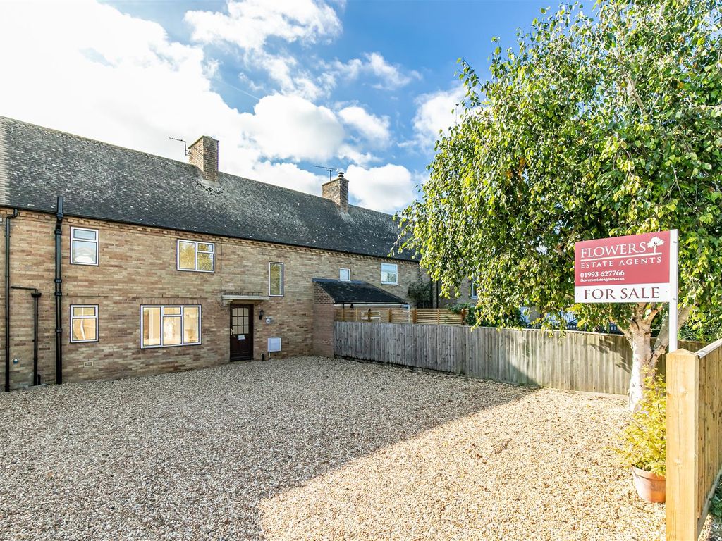 Property for sale in Shipton Road, Woodstock OX20 Zoopla