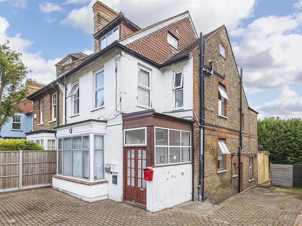 Studio for sale in Grove Road, Walthamstow, London E17, £110,000 Zoopla