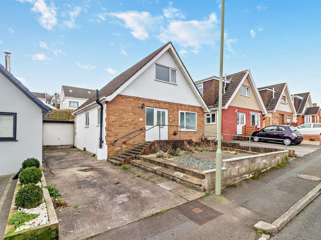 2 bed detached house for sale in Greenfields Avenue, Bridgend CF31, £