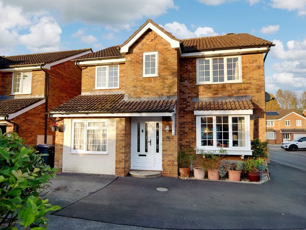 4 bed detached house for sale in Woodman Mead, Warminster BA12 Zoopla