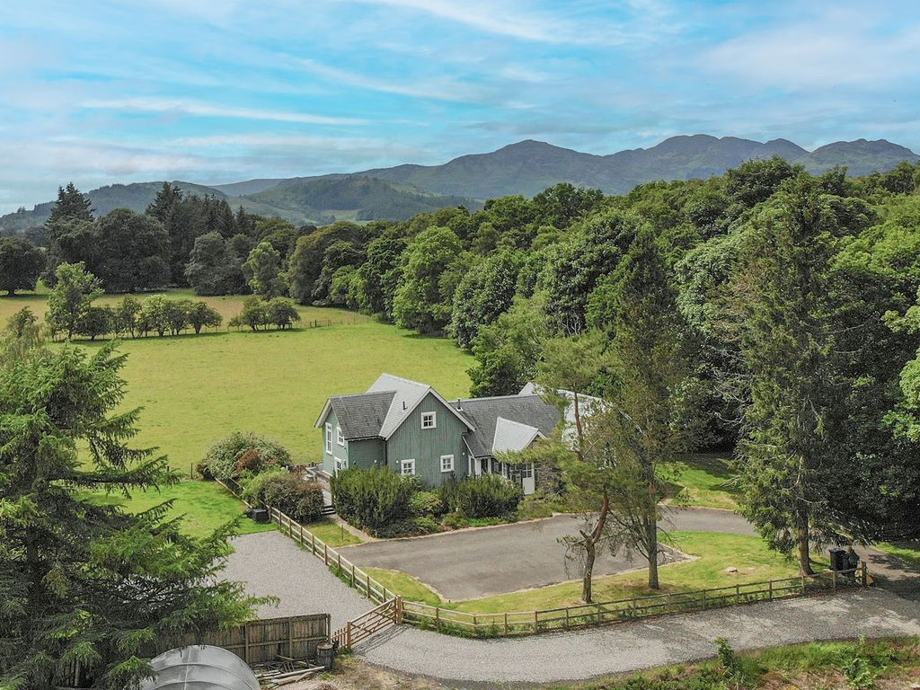 3 bed detached house for sale in Muirend, Comrie PH6 Zoopla