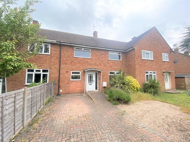 3 bed terraced house for sale in 19 Moat Way, Malvern, Worcestershire