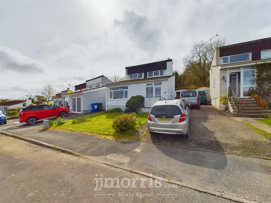 3 bed detached house for sale in The Moorings, St. Dogmaels, Cardigan