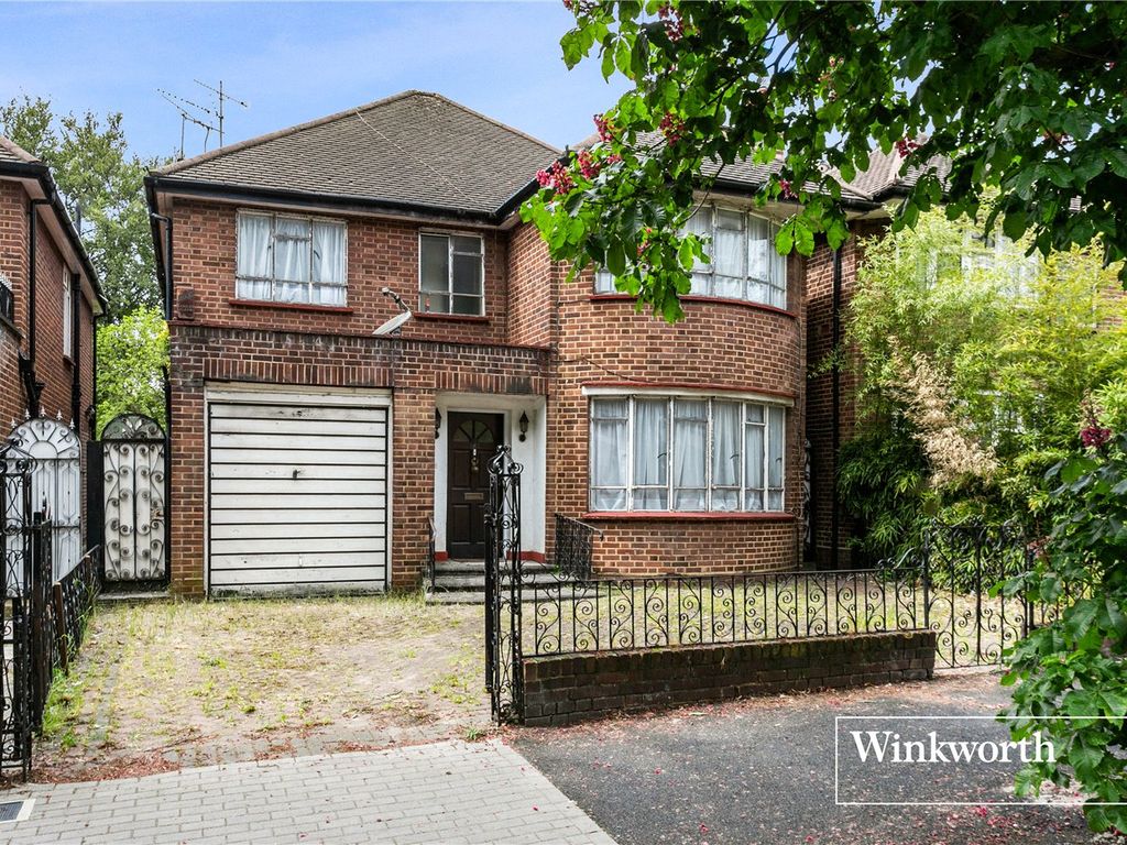 4 bed detached house for sale in Regents Park Road, Finchley, London N3 Zoopla