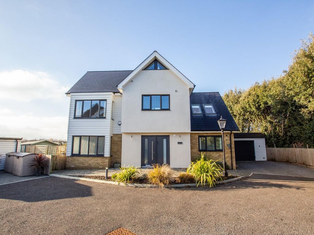 4 bed detached house for sale in Foreland Heights, Ramsgate CT11 Zoopla