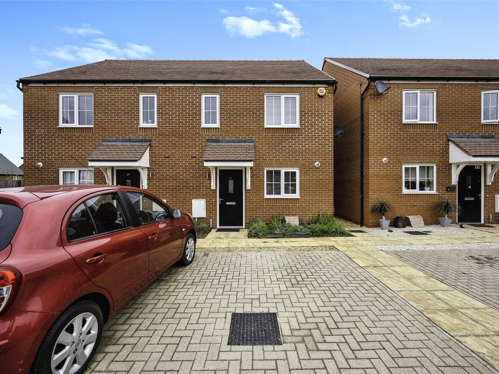 3 bed semidetached house for sale in Dragonfly Crescent, Biddenham