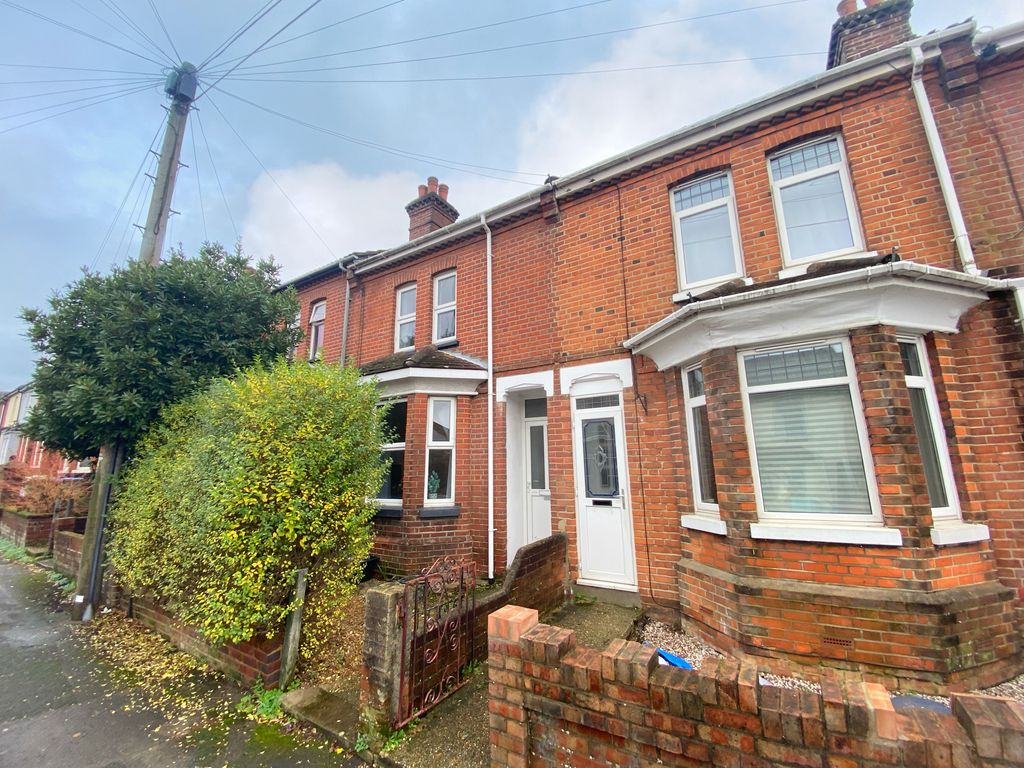 2 bed end terrace house to rent in Mortimer Road, Southampton SO19 Zoopla
