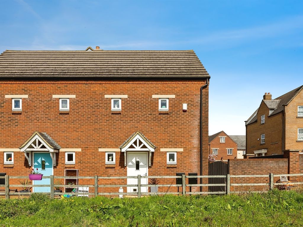 3 bed end terrace house for sale in Gilbert Scott Gardens, Gawcott