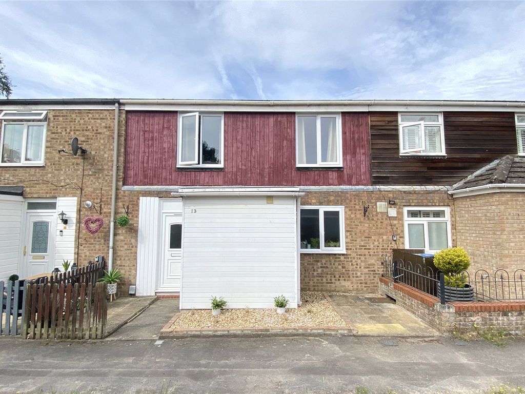 3 bed terraced house for sale in Halewood, Bracknell, Berkshire RG12