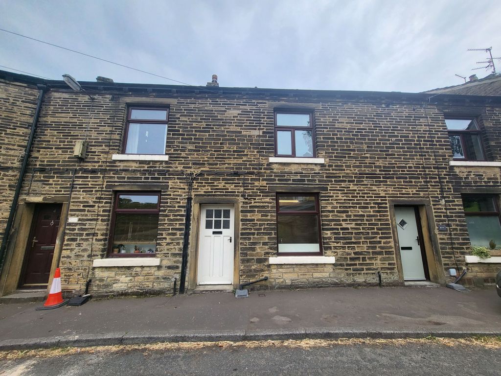 2 bed terraced house for sale in Lane Ends, Luddendenfoot HX2 Zoopla
