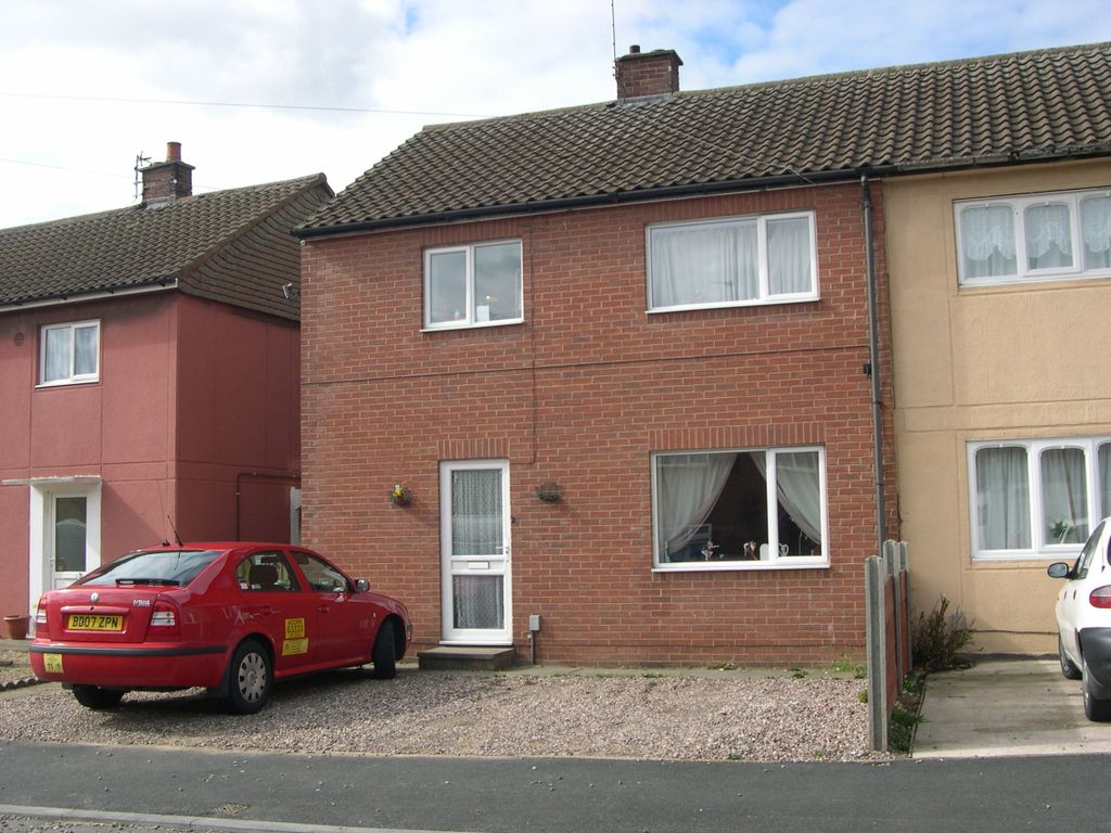 3 bed semidetached house to rent in Dukes Road, Dordon, Tamworth