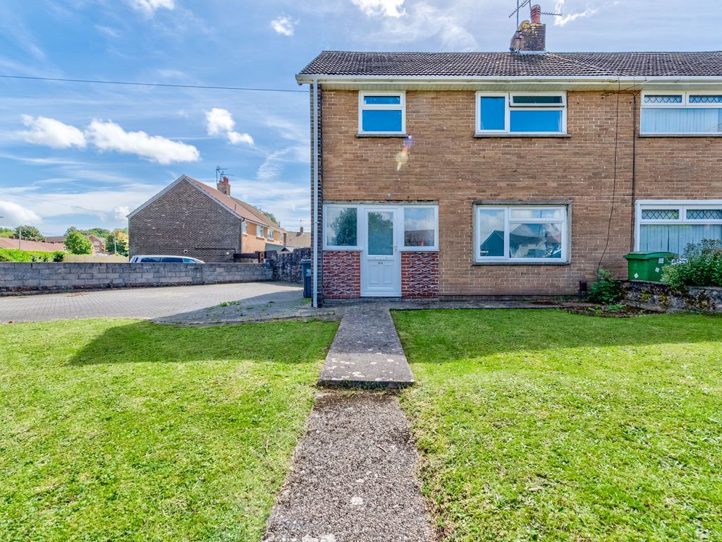 3 bed end terrace house for sale in Burnham Avenue, Llanrumney, Cardiff