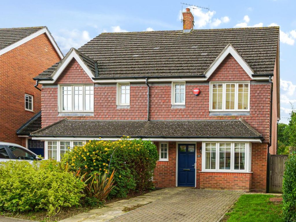 3 bed semidetached house to rent in Capel Crescent, Stanmore HA7, £