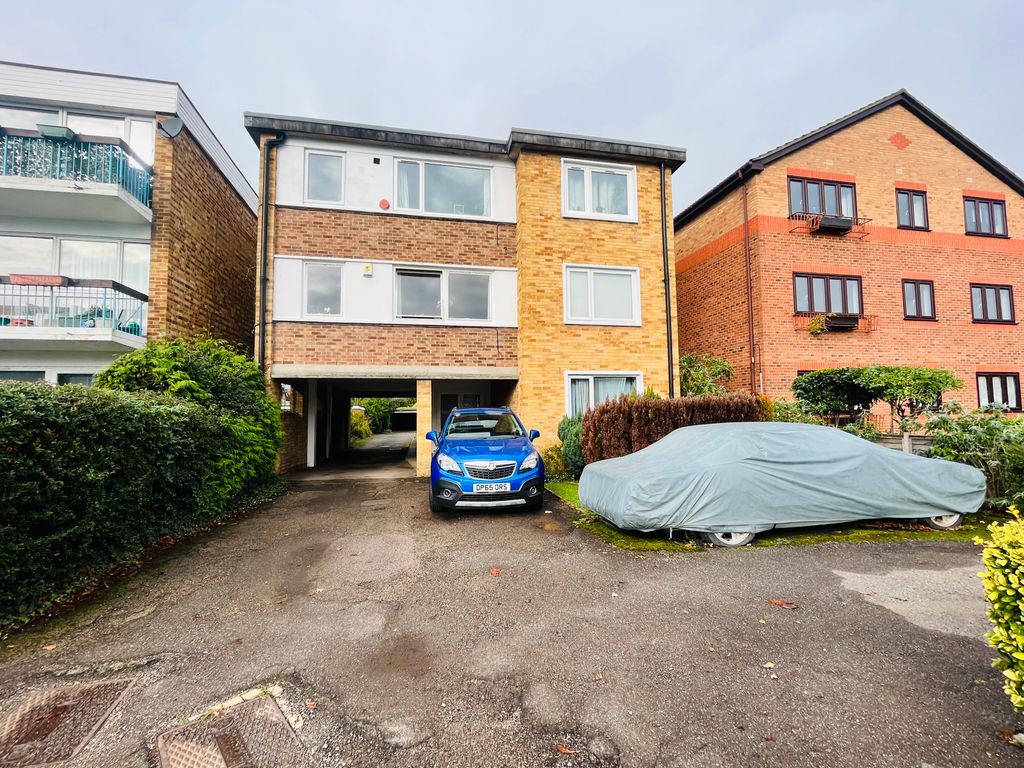 1 bed flat to rent in Croydon Road, Beckenham BR3, £1,250 pcm Zoopla