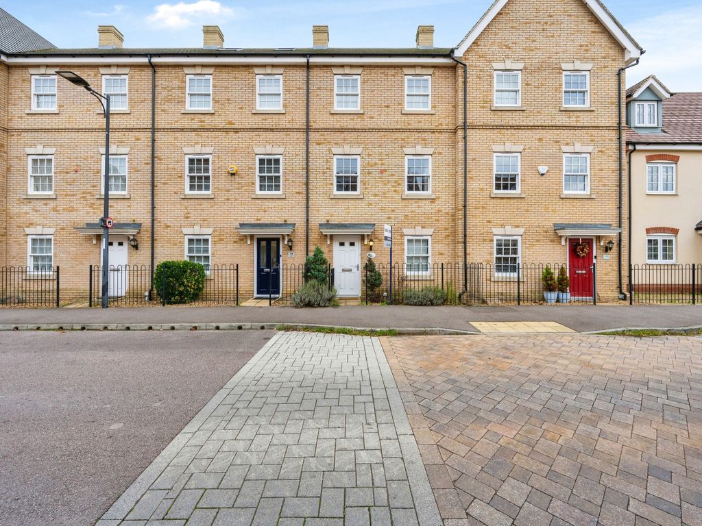 3 bed terraced house for sale in Brooklands Avenue, Wixams, Bedford