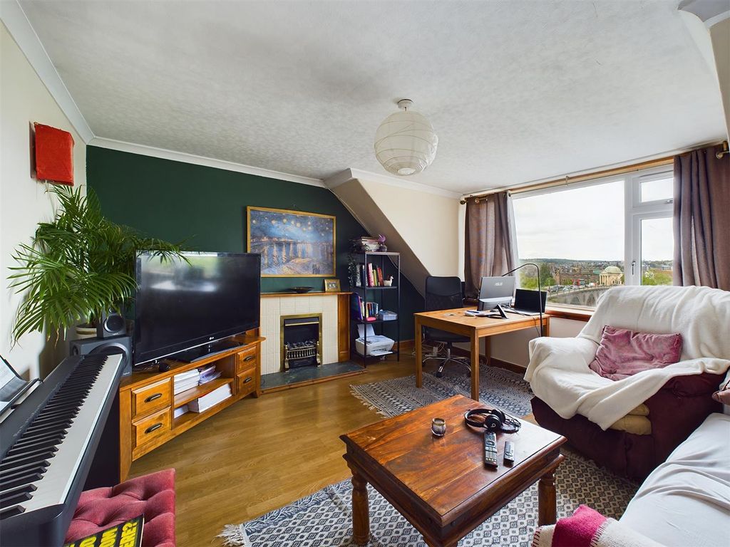 2 bed flat for sale in Flat 3, 16 Main Street, Bridgend, Perth PH2 Zoopla
