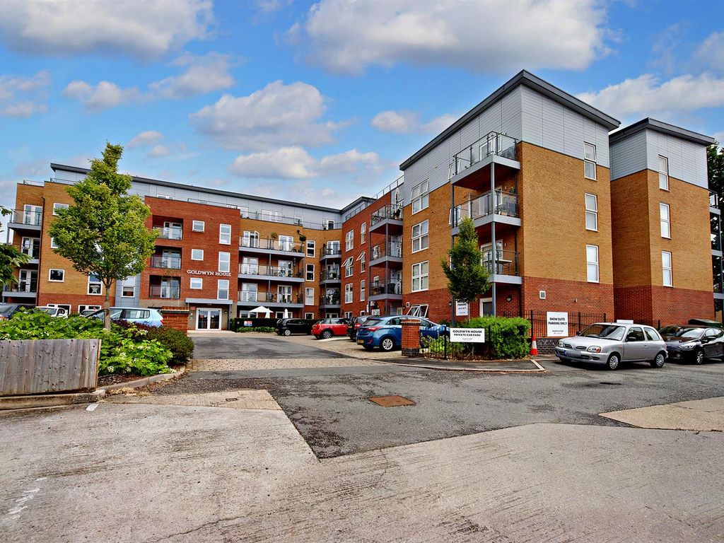 2 bed flat for sale in Studio Way, Borehamwood WD6, £450,000 Zoopla