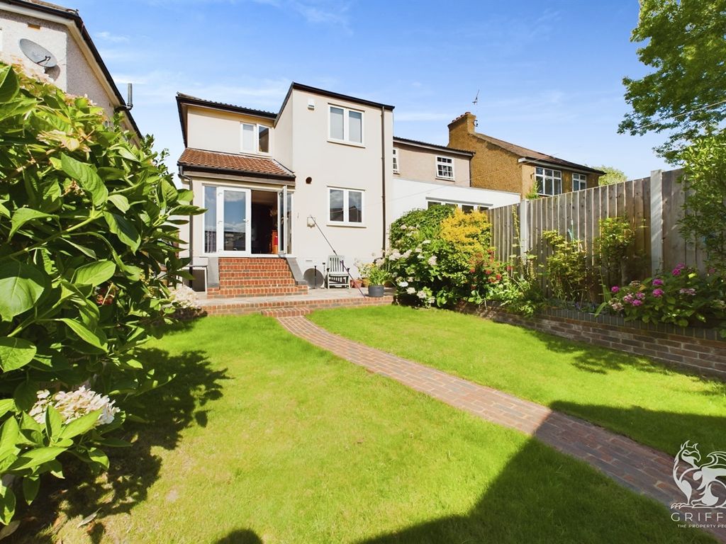 3 bed semidetached house for sale in St. Marys Lane, Upminster RM14, £