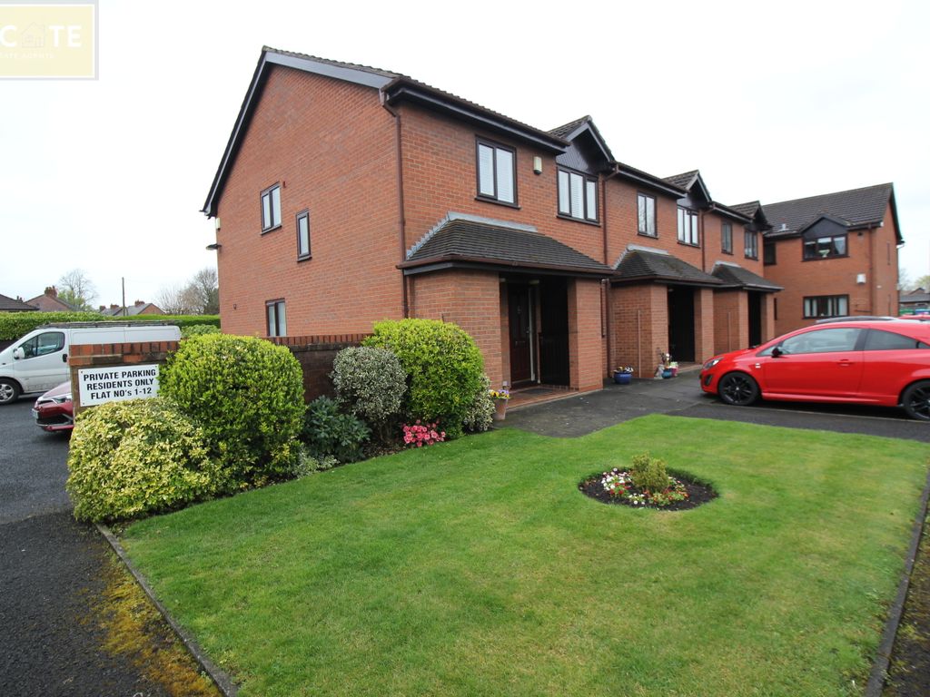 1 bed flat for sale in Legwood Court, Flixton Road, Urmston, Manchester