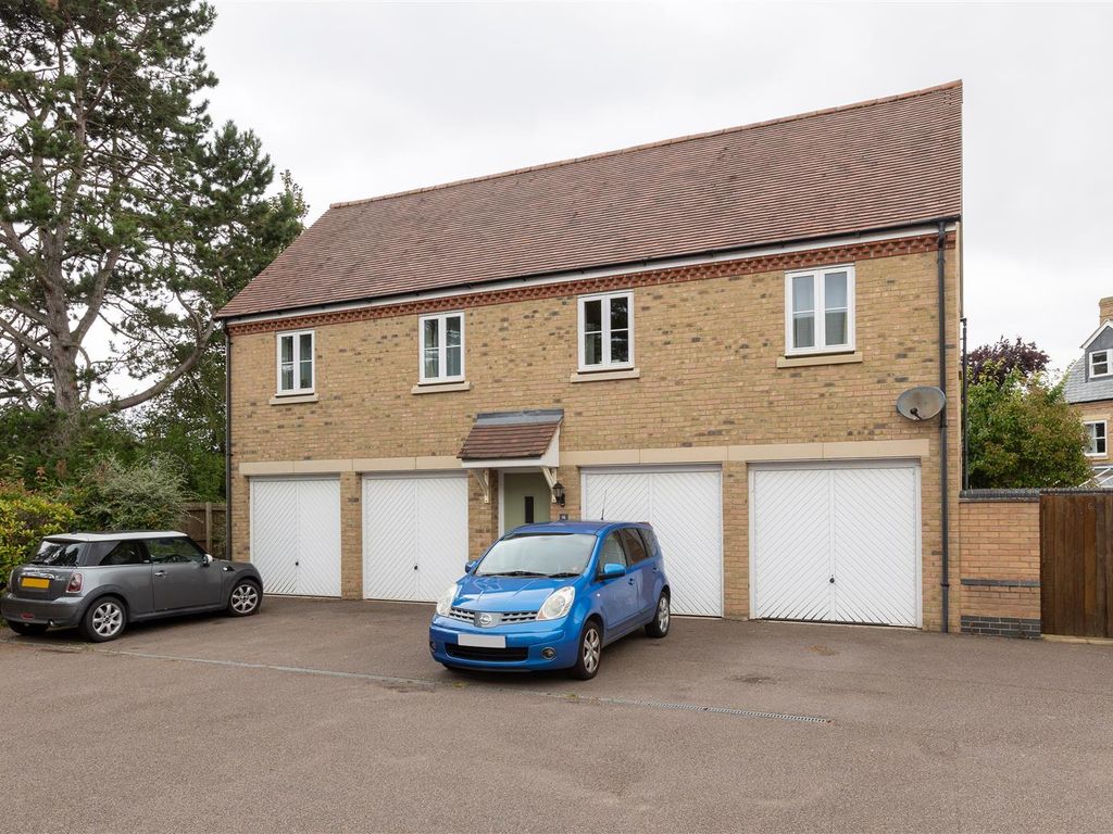 2 bed detached house for sale in Charlotte Avenue, Fairfield, Hitchin