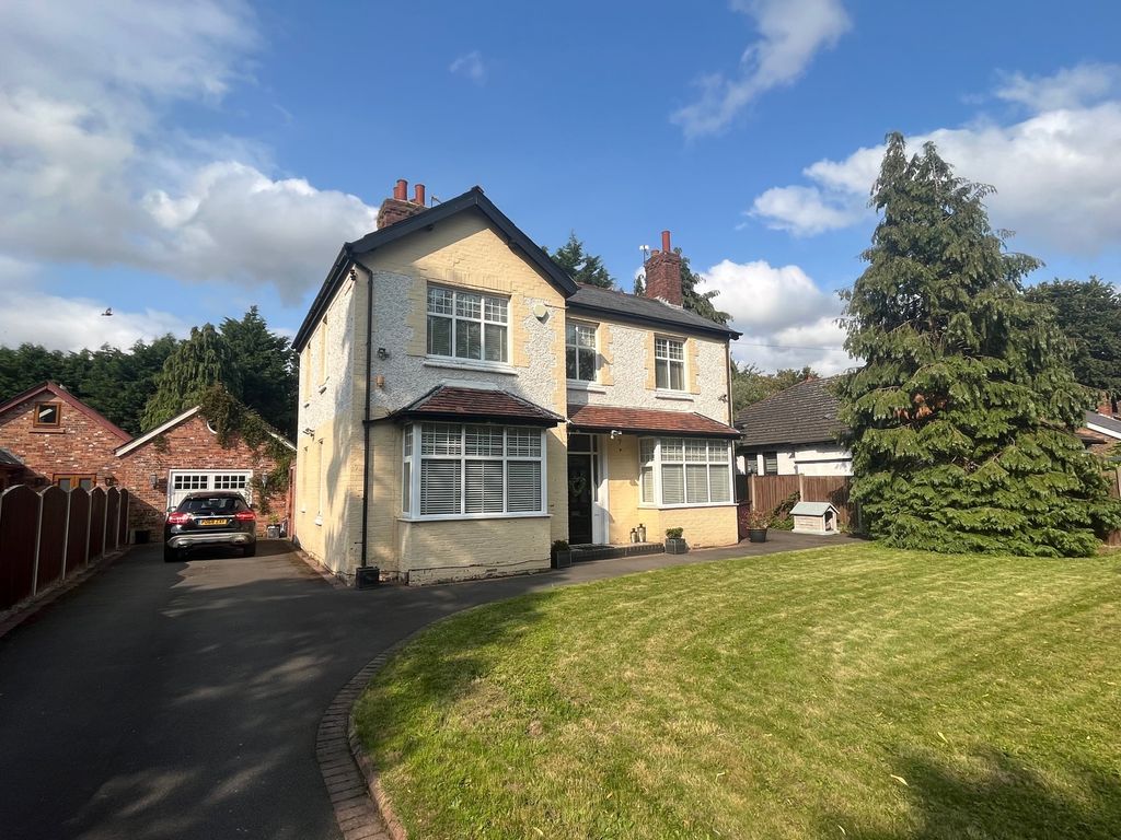 3 bed detached house for sale in South Park Road, Kirkby, Liverpool L32