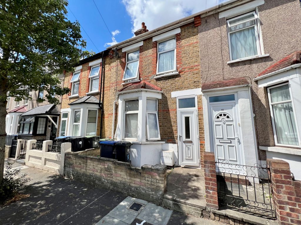 Middlesborough Road, Edmonton N18  