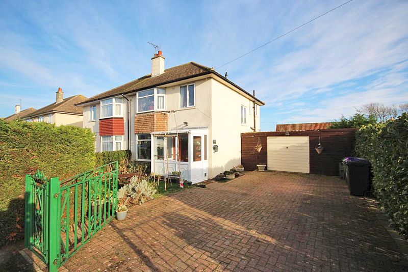 3 bed semidetached house for sale in Gauntlet Road, Grimoldby, Louth