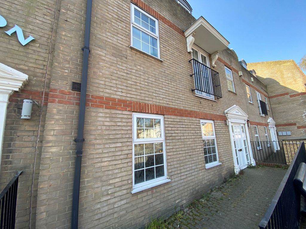 1 bed flat to rent in Howard Close, Waltham Abbey EN9, £1,148 pcm Zoopla