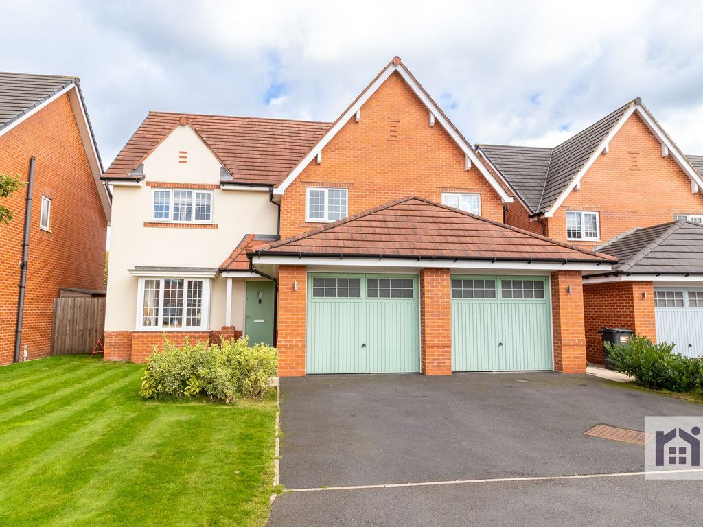 5 bed detached house for sale in Hampton Grove, ClaytonLeWoods PR25
