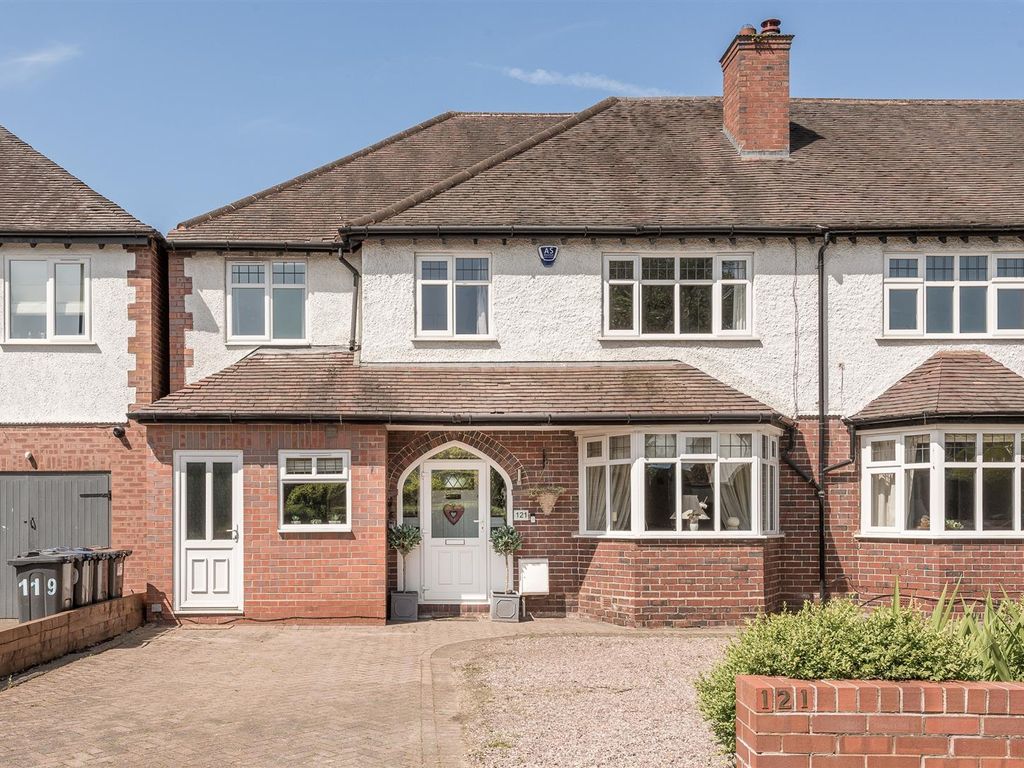 4 bed property for sale in Whitehouse Common Road, Sutton Coldfield B75