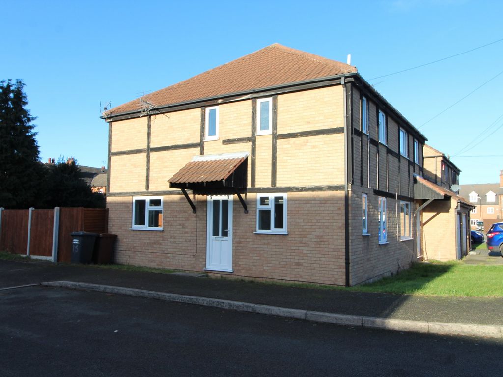 2 bed end terrace house to rent in Tudor Close, Long Eaton, Nottingham