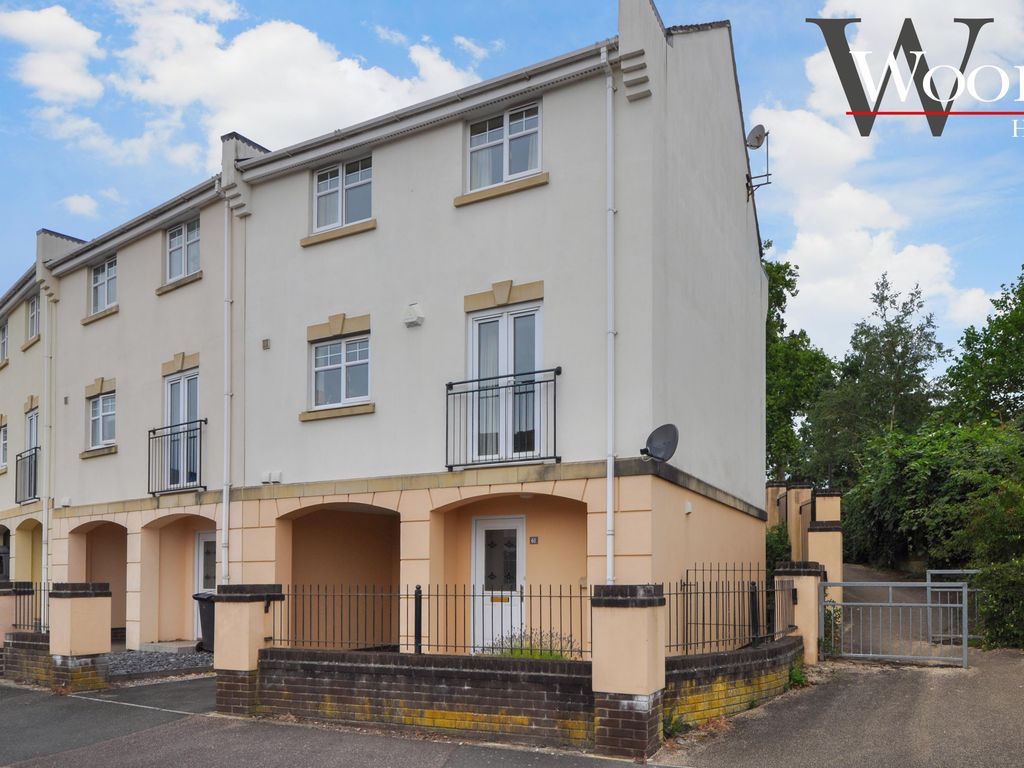 4 bed town house for sale in Chestnut Crescent, Chudleigh, Newton Abbot