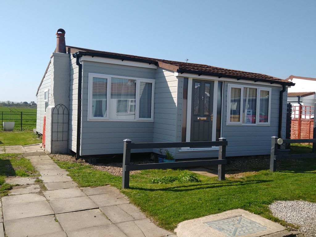 2 bed mobile/park home for sale in Kenwood Park, Hollym Road
